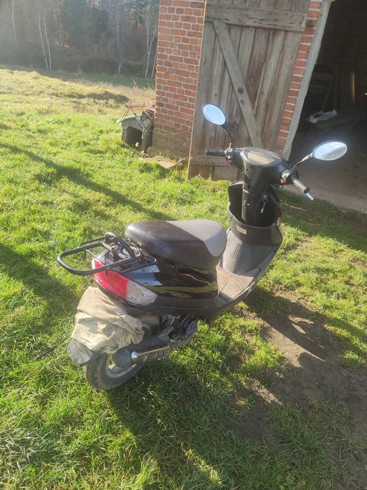 Sprzedam zadbany skuter 4-suwowy w bardzo dobrym stanie