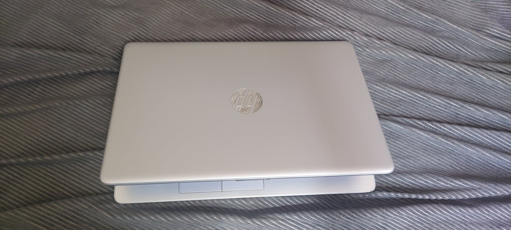 Laptop HP  250GB Notebook PC