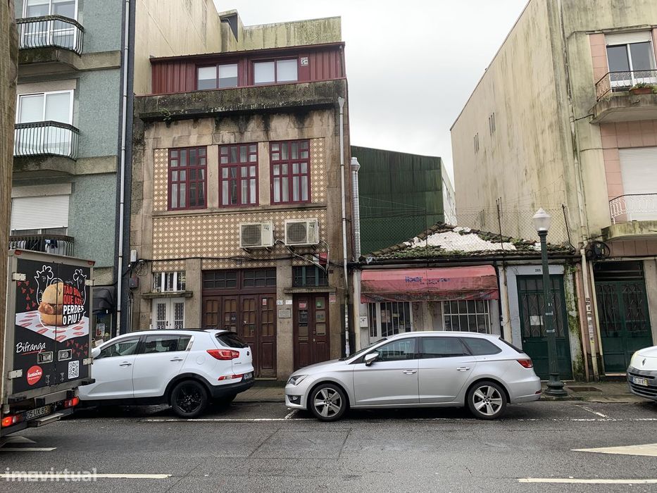 T6 Porto, rua Paraíso