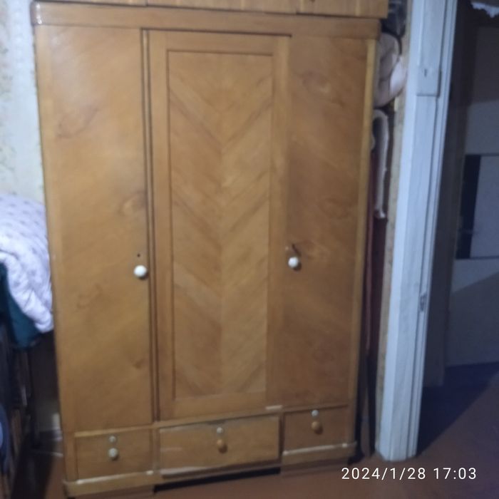 Мебелі,б/у ціна договірна