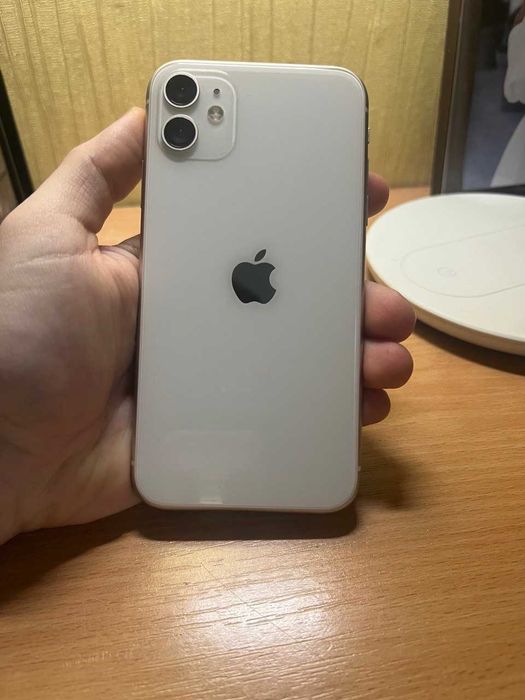 iPhone 11 256 ГБ в комплеткі