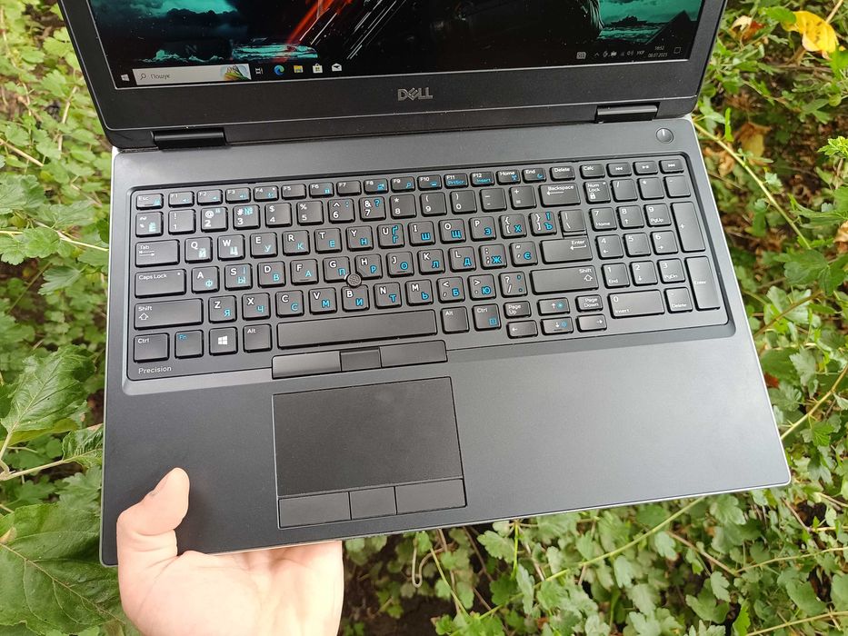 6 ядер, Ігровий ноутбук DELL (i7 8750H/16gb/512gb/Nvidia Р1000 4GB)