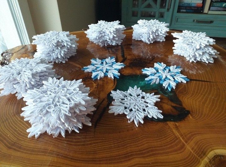 Śnieżynki gwiazdki na okno choinkę QUILLING RĘKODZIEŁO