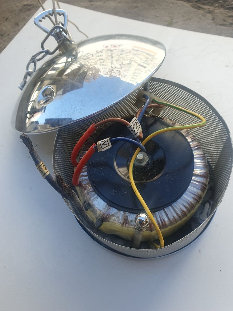 Трансформатор на 12 v.