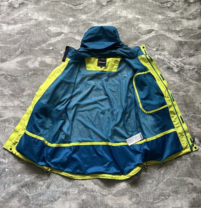 Класна ! Куртка Berghause Gore-Tex з нових колекцій