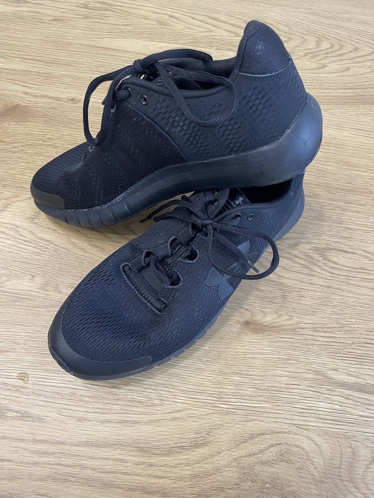 Кросівки under armour 44 р