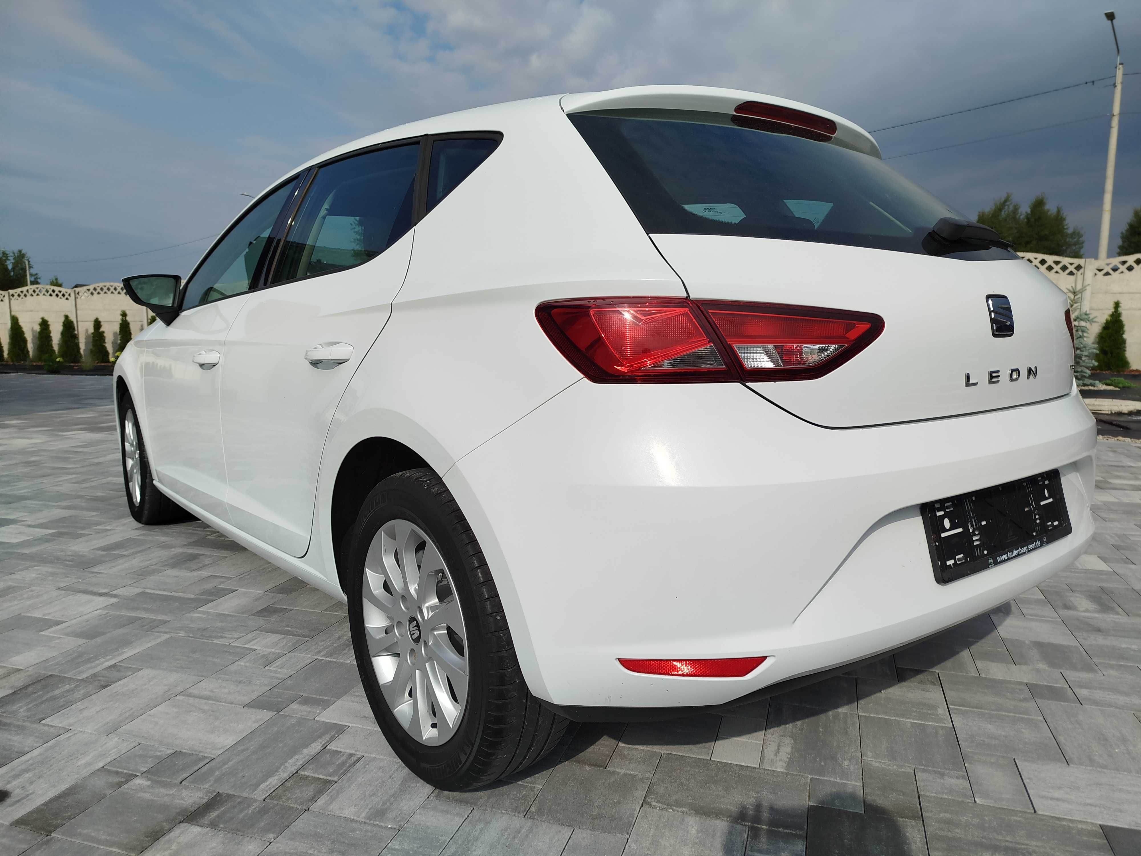 Seat Leon 1,6 TDI biała perła serwis w oryginale z Niemiec super stan