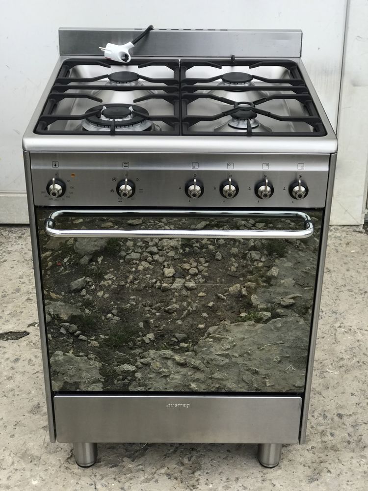 Газова плита Smeg 60см нержавійка з електро духовкою