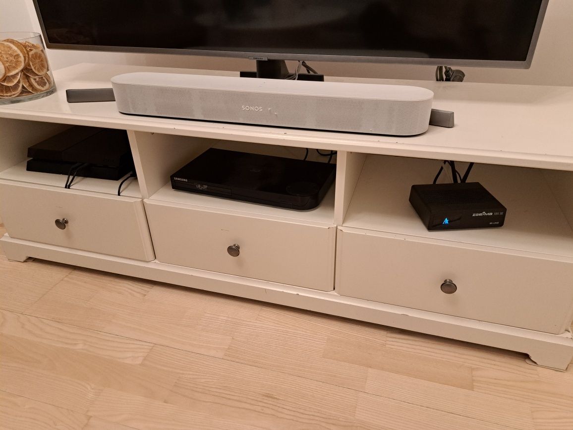 Ikea komoda pod TV