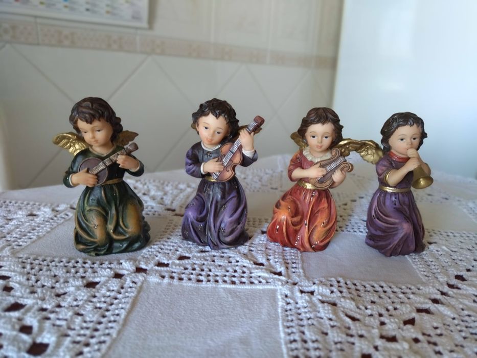 Conjunto de 4 anjos em marfinite