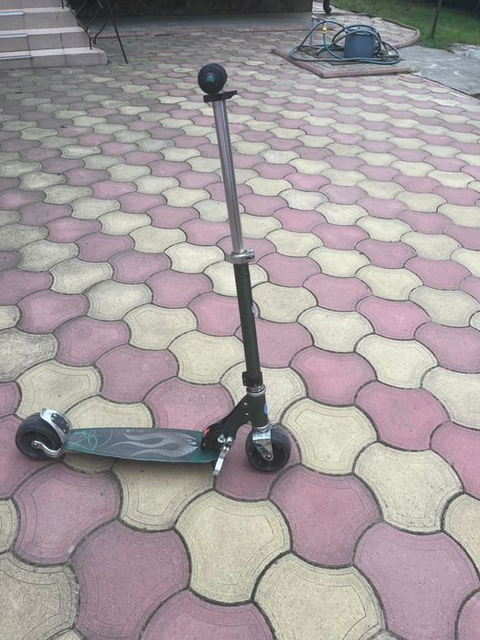 Самокат Micro Rocket