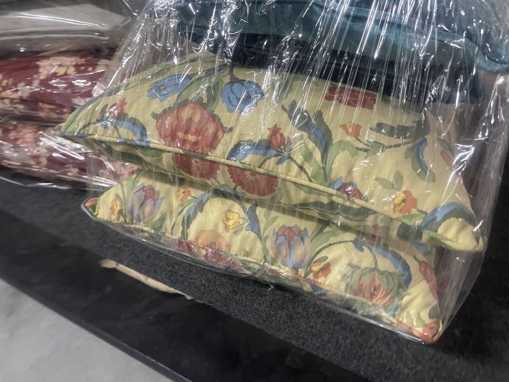Almofadas novas lindas diversas cores e tamanhos