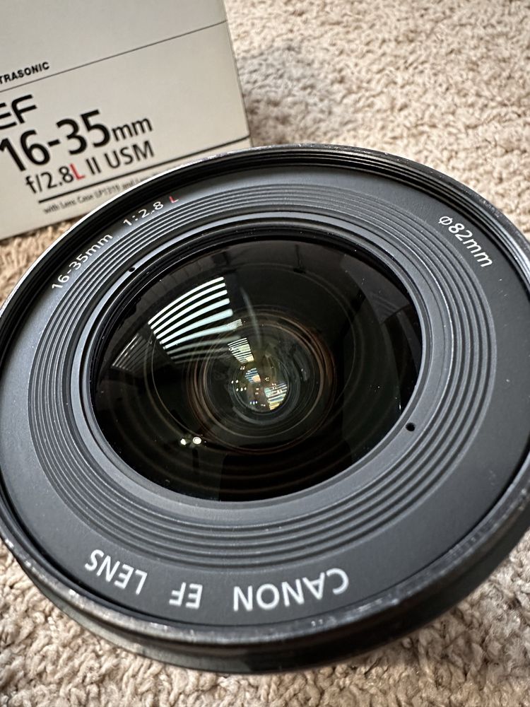 Obiektyw Canon EF 16-35mm F/2.8L II USM pelen komplet