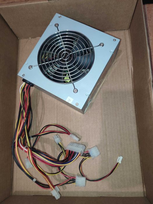 Motherboard ASUS p4s533, com gráfica GeForce 4 mx440