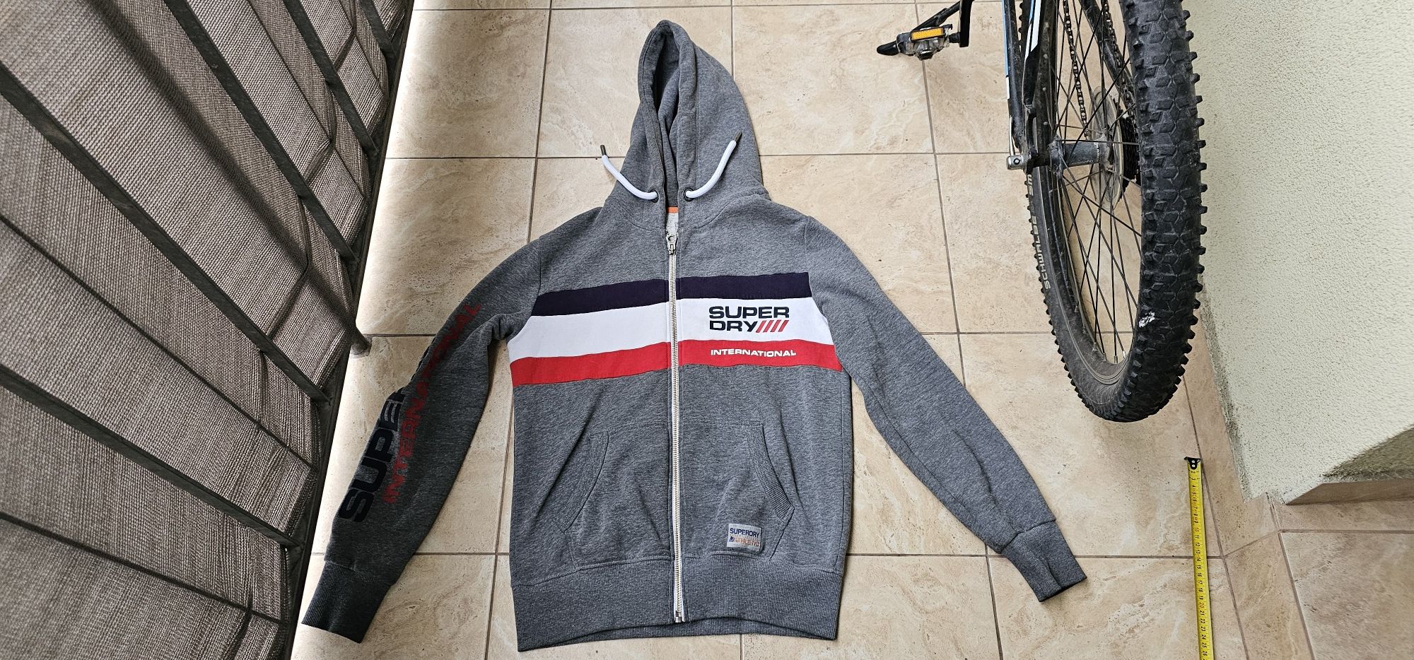 SUPERDRY bluza męska z kapturem rozmiar L wymiary na zdjęciach
