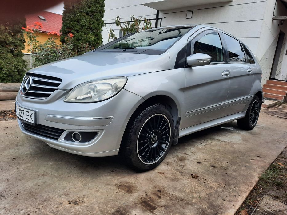 Диски 112 5 р 17 з зимньою резиною.