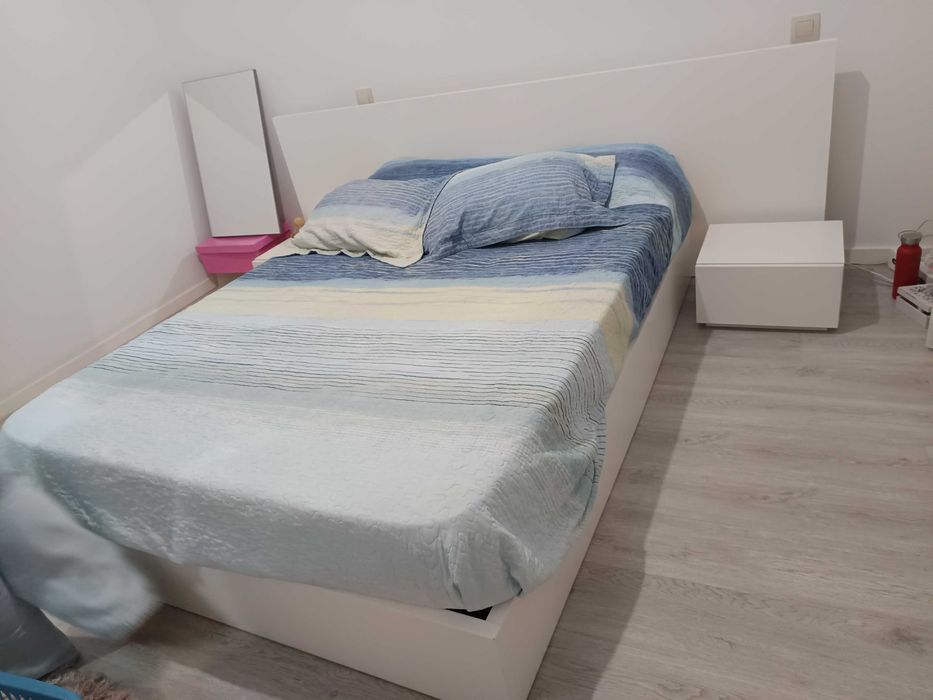 Cama de casal lacado branco