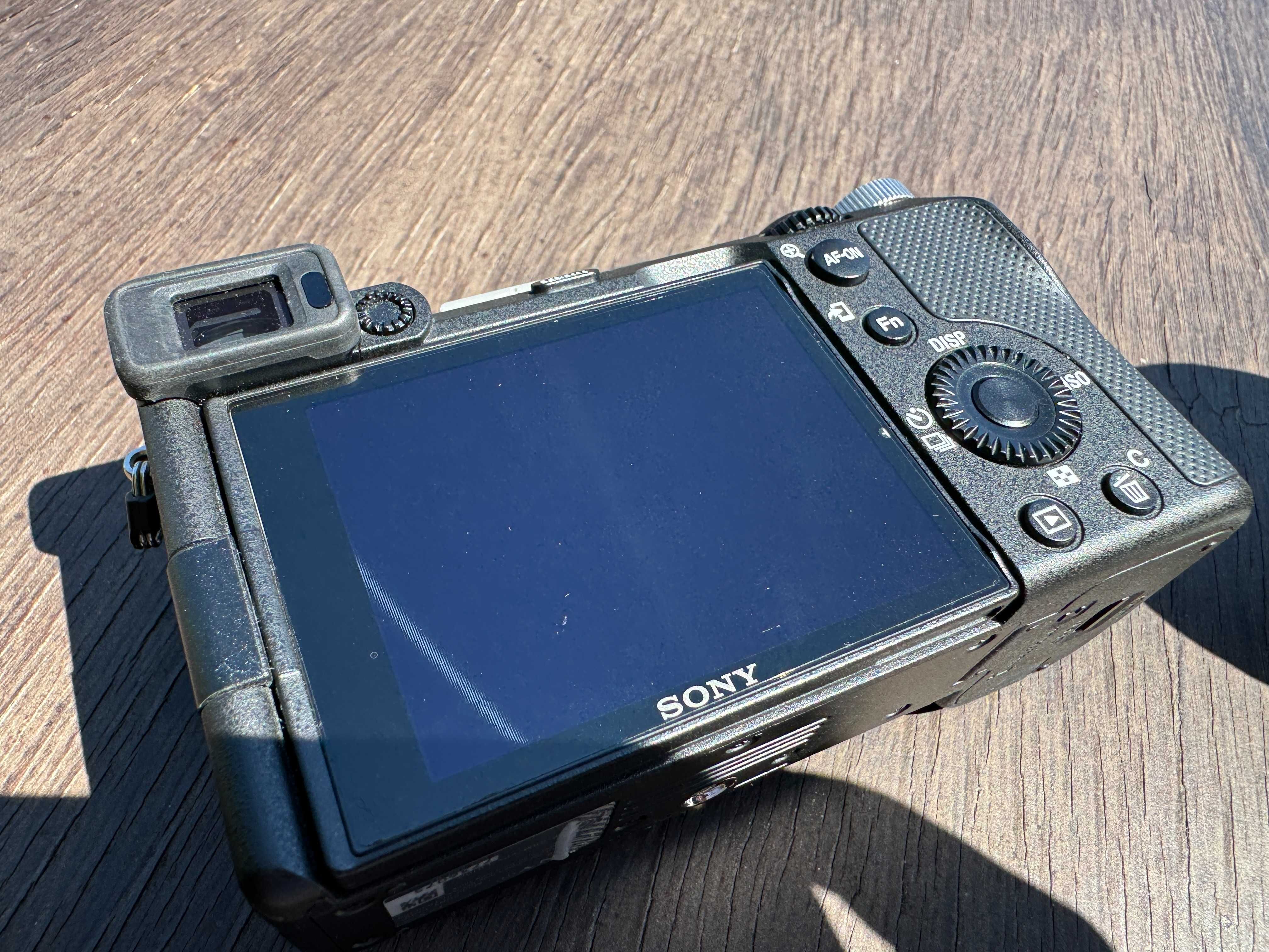 Sony A7c Повнокадрова компактна камера