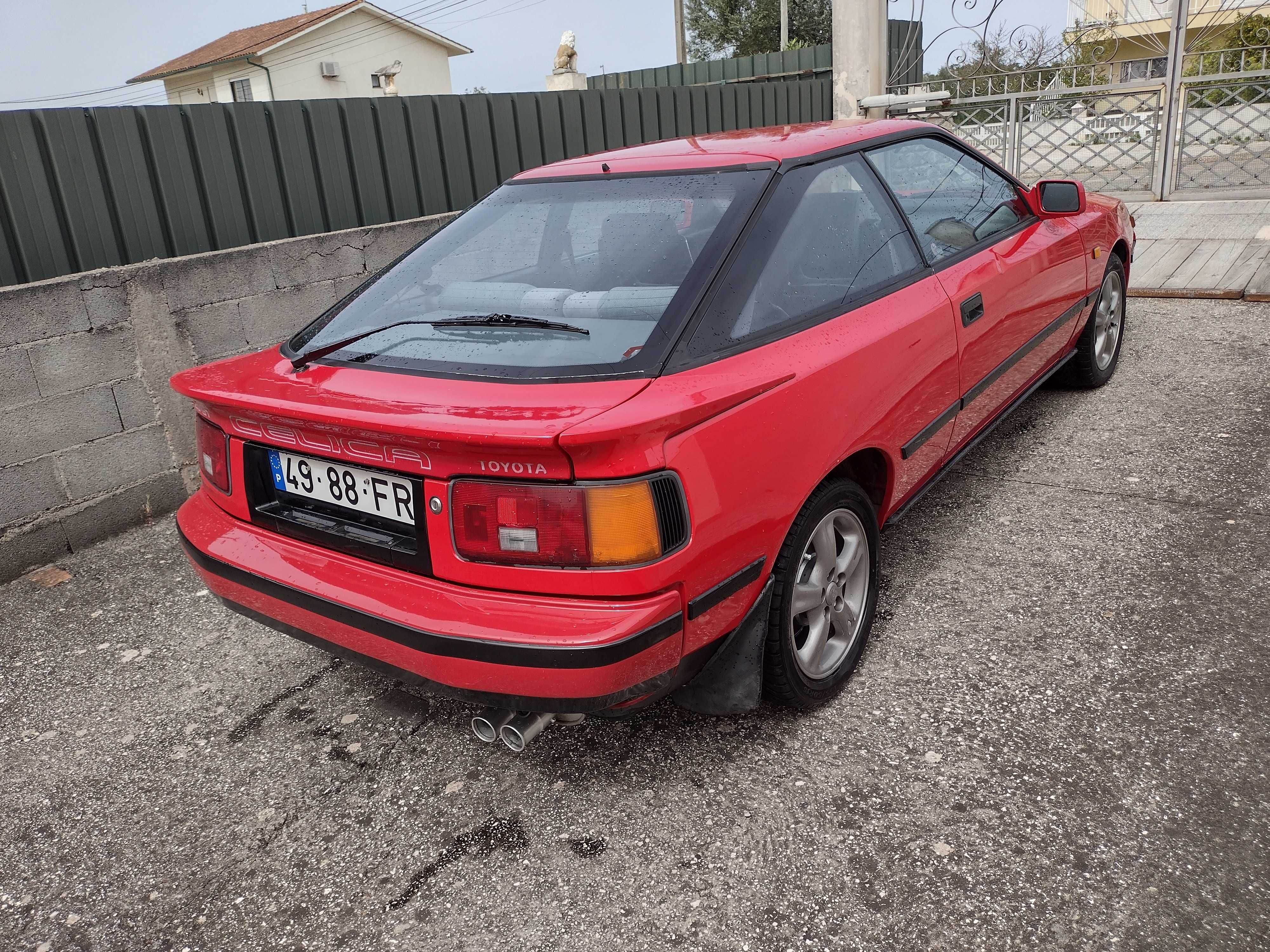 Toyota Celica 2.000 GT ano 1990 clássico em bom estado