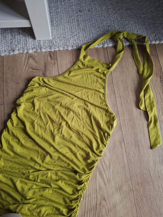 Rozmiar S, ASOS dopasowana oliwkowa sukienka midi, marszczona sukienka