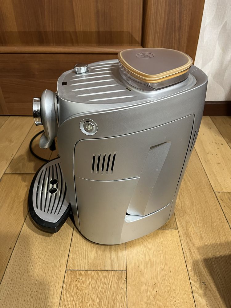 кофе машина Saeco Giro Plus один владелец