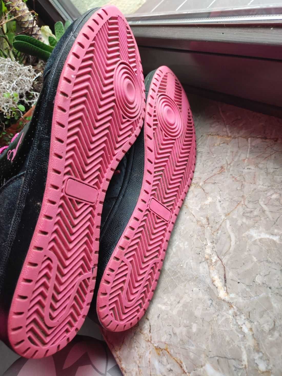 Buty wysokie kozaki glany trapery wiązane ocieplane workery
