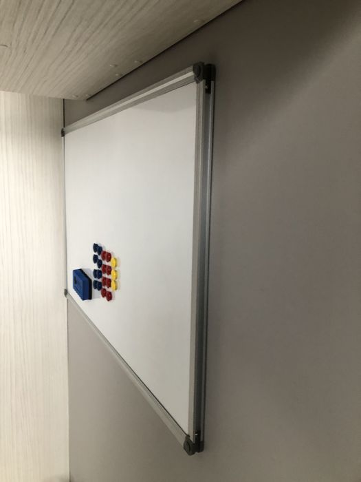 Tablica magnetyczna suchościeralna biała 80x50