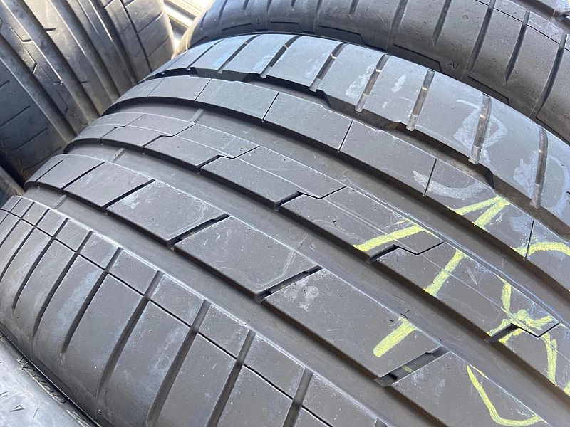 285/30/22 Hankook Ventus S1 Evo3_6mm_4szt_(181)