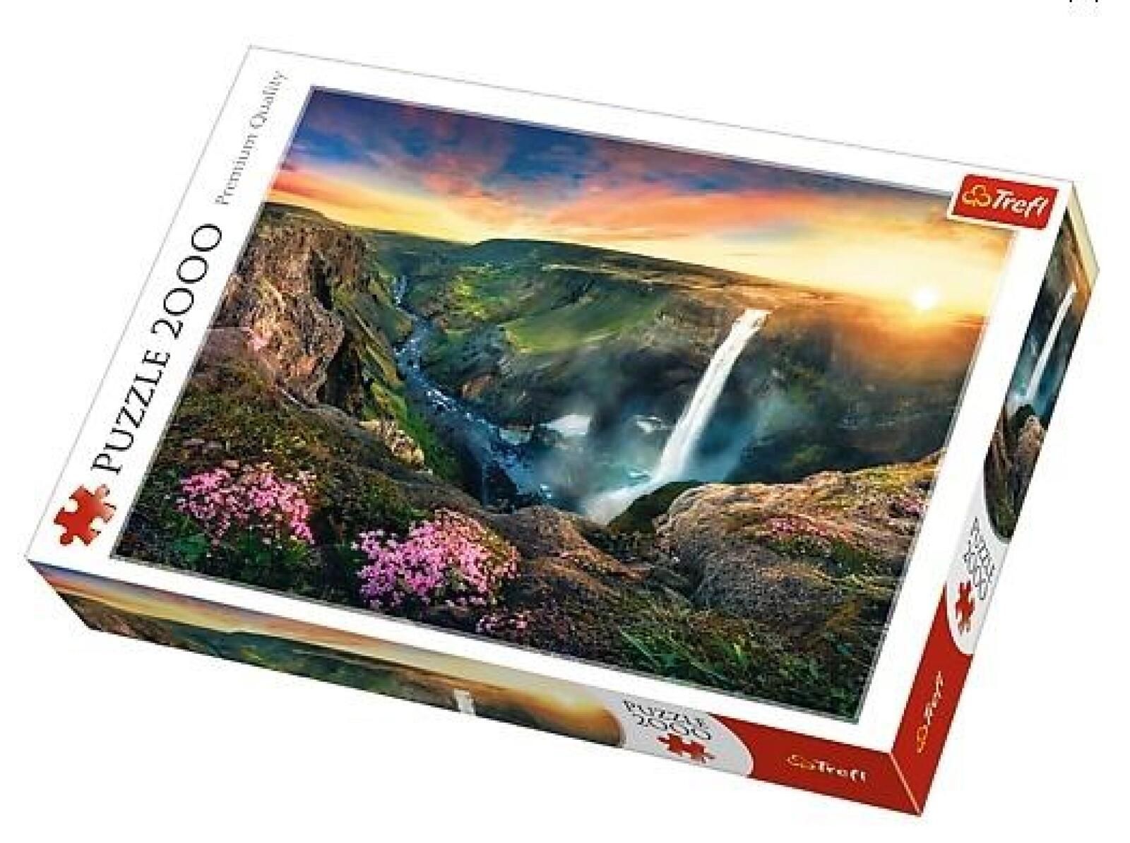 Puzzle 2000 Wodospad Haifoss, Islandia TREFL pudełko,