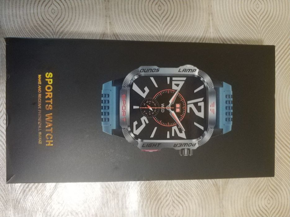 Продам смарт часы. С функцией ответа на звонок.