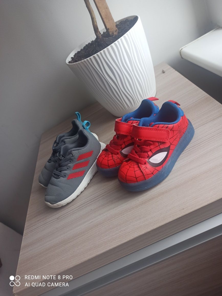 Buty chłopięce Spider-Man Adidas 24roz.