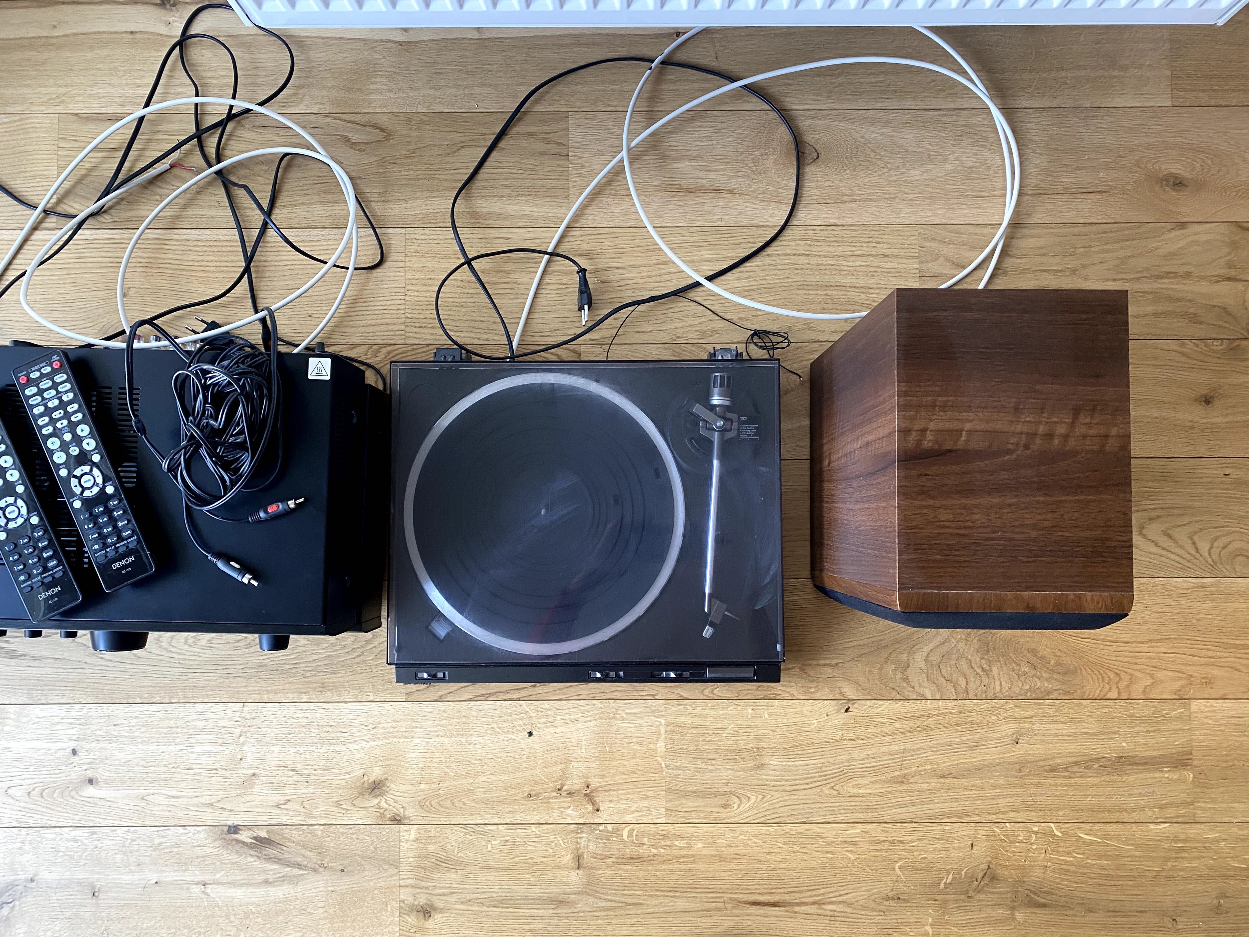 Zestaw - gramofon + wzmacniacz + 2 głośniki + odtwarzacz CD