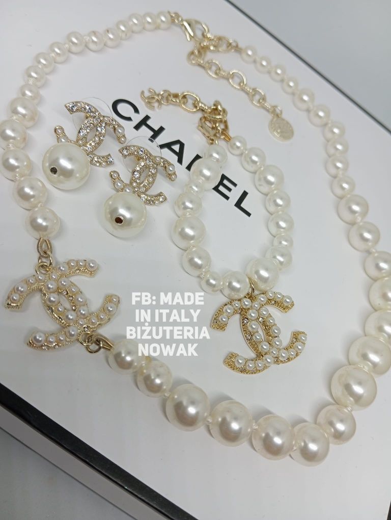 Zestaw biżuterii naszyjnik z sztucznych pereł Chanel bransoletka kolcz