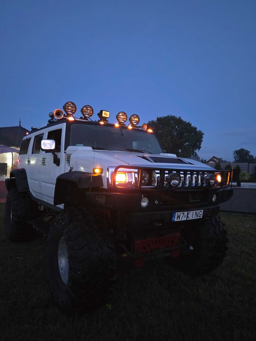Hummer H2  USA  V8