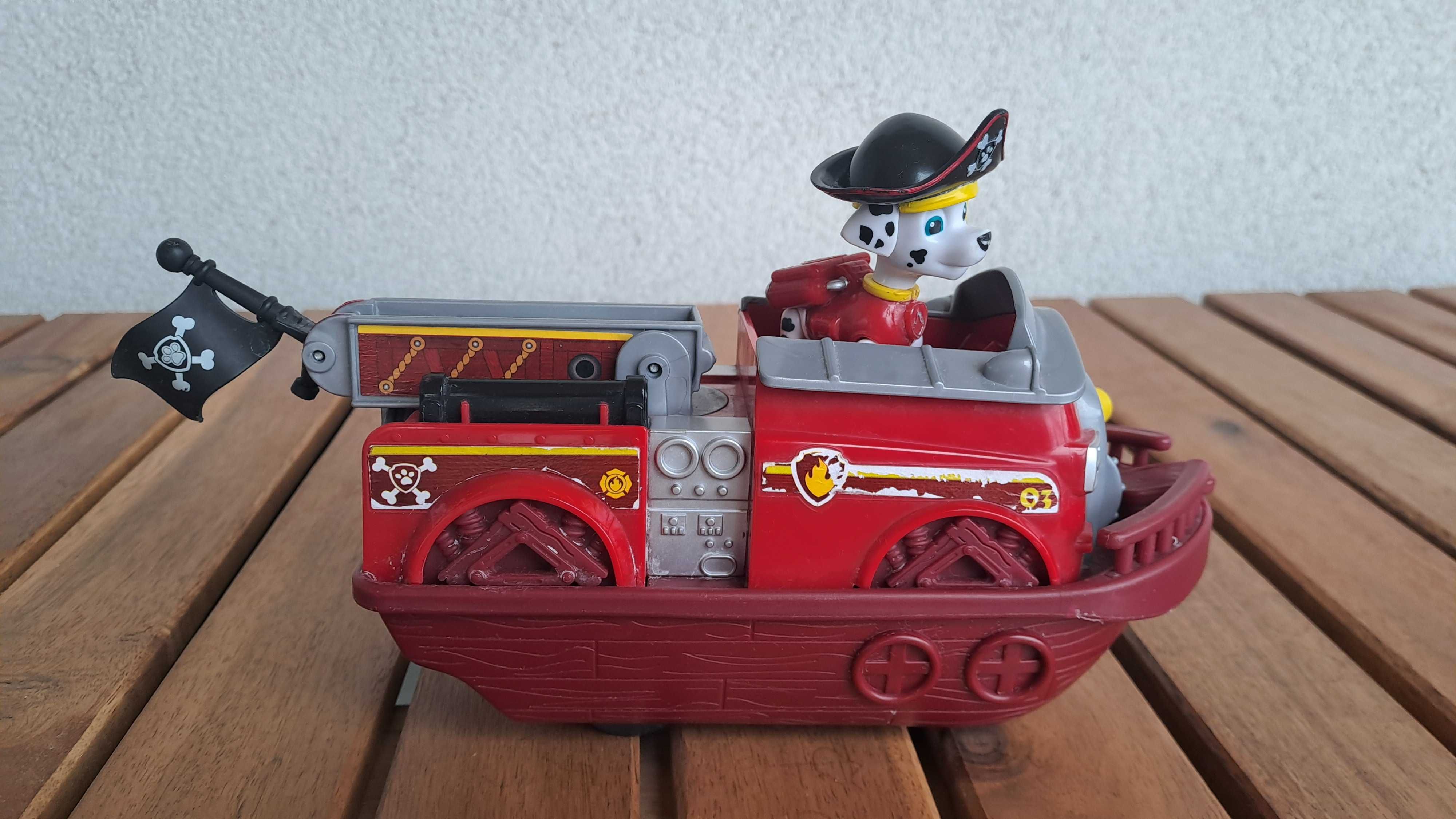 Psi Patrol, Statki pirackie Chase i Marshall