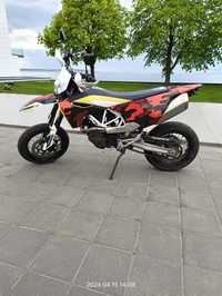 3800$ Husqvarna 701 Supermoto KTM smc 690 r