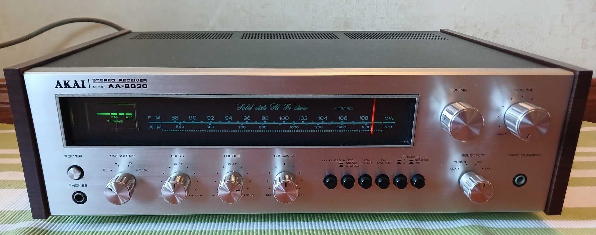 Літня знижка! Стереоресівер Akai AA-8030