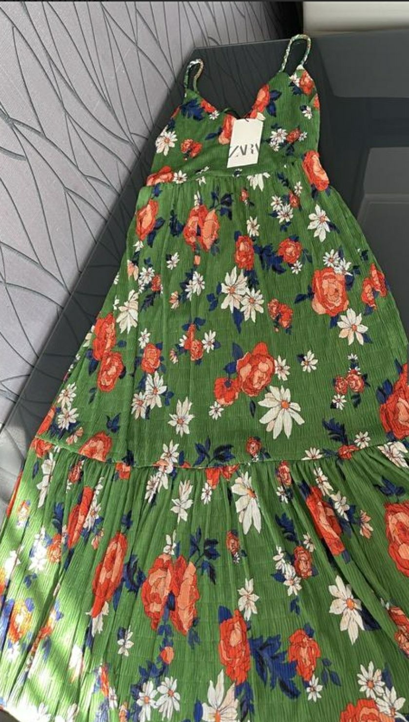Zara плаття платье розмір М