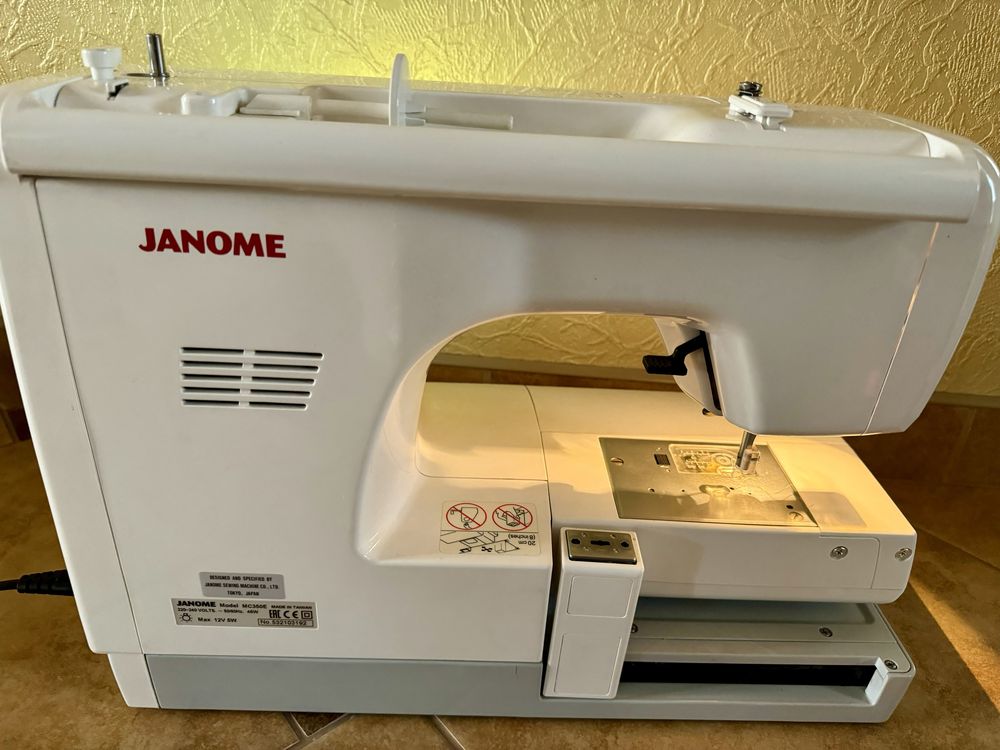 Вишивальна машина Janome MC 350 E