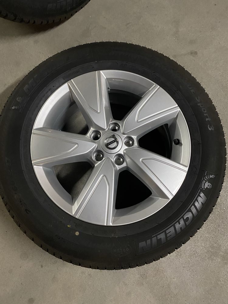 Nowe nie używane kola VOLVO XC 235/60R17