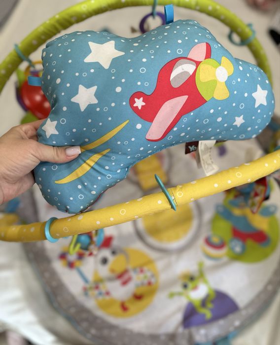 Ігровий розвиваючий килимок для немовлят з дугою 0-12 місяців