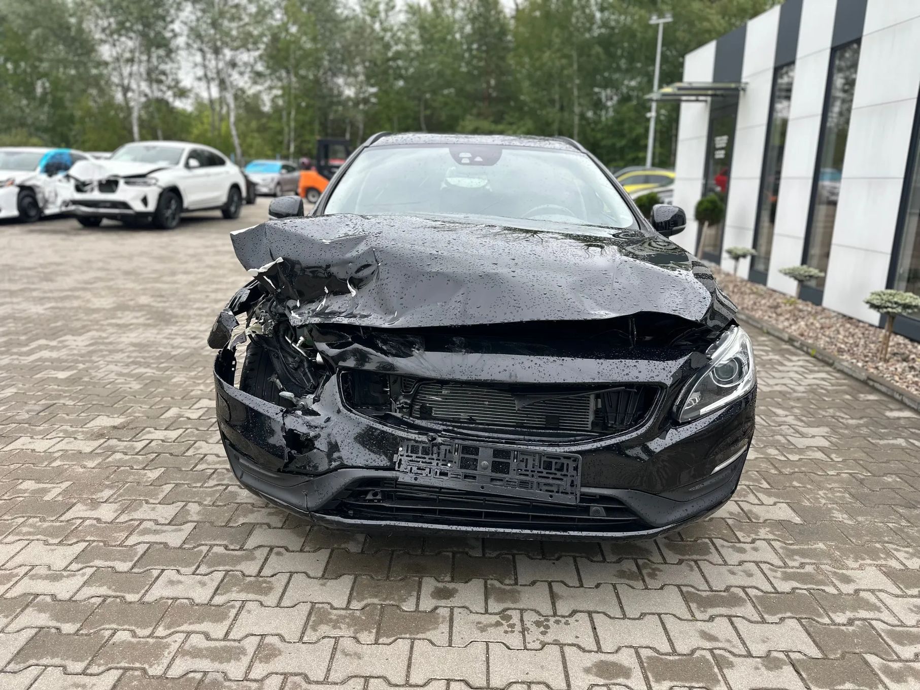 Volvo V60 2.0D 190KM 2015r. automat auto zarejestrowane i ubezpieczone w Polsce.