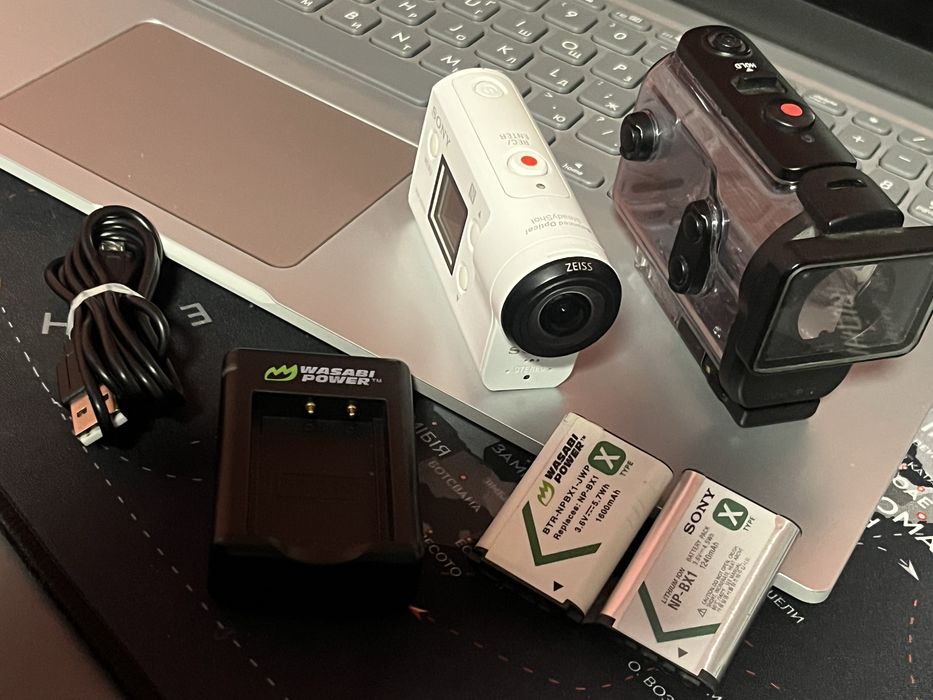 Екшн камера Sony HDR as300