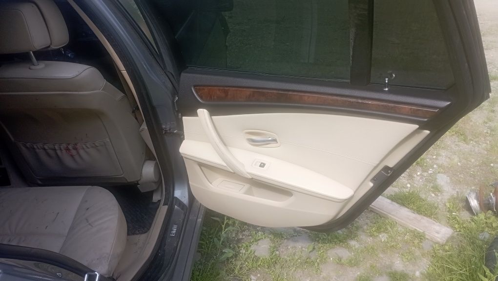 Продам BMW E61 2009
