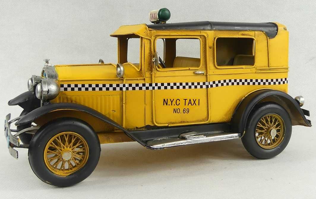 Metalowy model pojazd AUTO N.Y.C. TAXI 33 cm retro