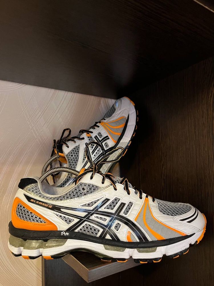 Кросівки ASICS gel kayano 18