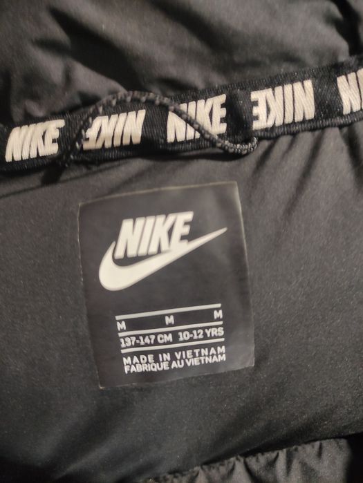 Casaco polar NIKE 12-14 anos como novo