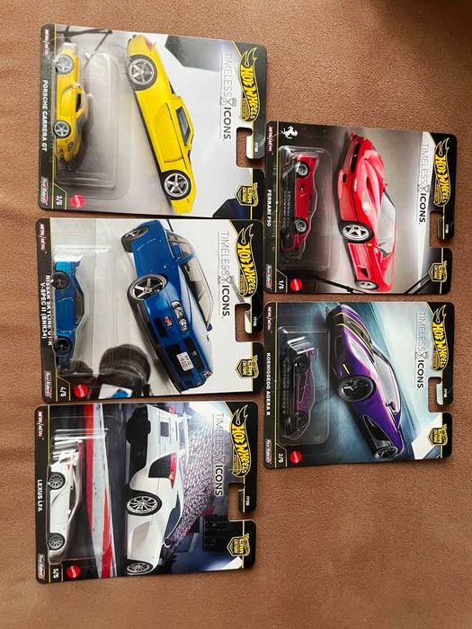 Hot Wheels Ferrari Timeless Icons Nissan Porsche Lexus Koenigsegg