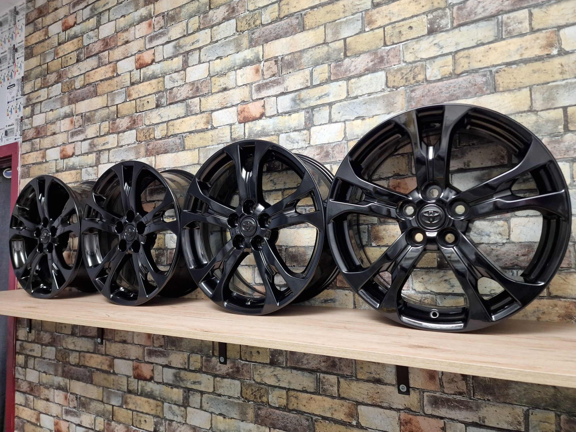 Felgi 18' 5x114.3 TOYOTA Auris RAV-4 Mirai Corolla C-HR Avensis