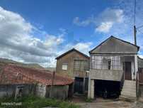 Moradia T4 para reconstruir entre Coimbra e Miranda do Corvo